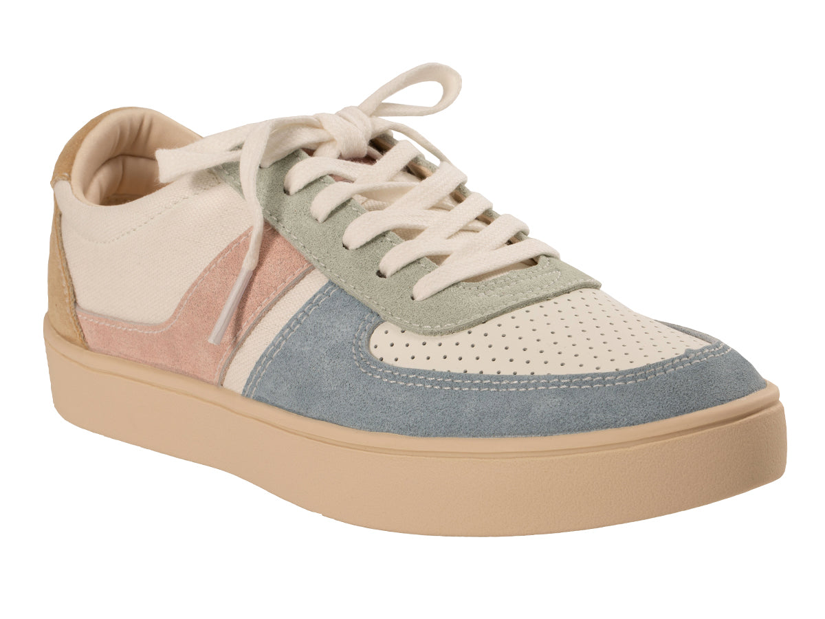 Ravine Sneaker